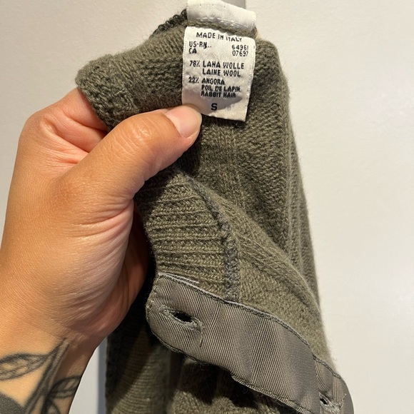 Gorgeous Wool Benetton cardigan - Picture 7 of 7